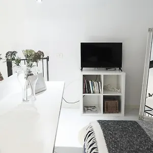 Comecasa Mini Grazioso Loft In Crocetta , Milano Italia