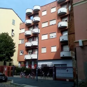 Muratori , Milano Italia