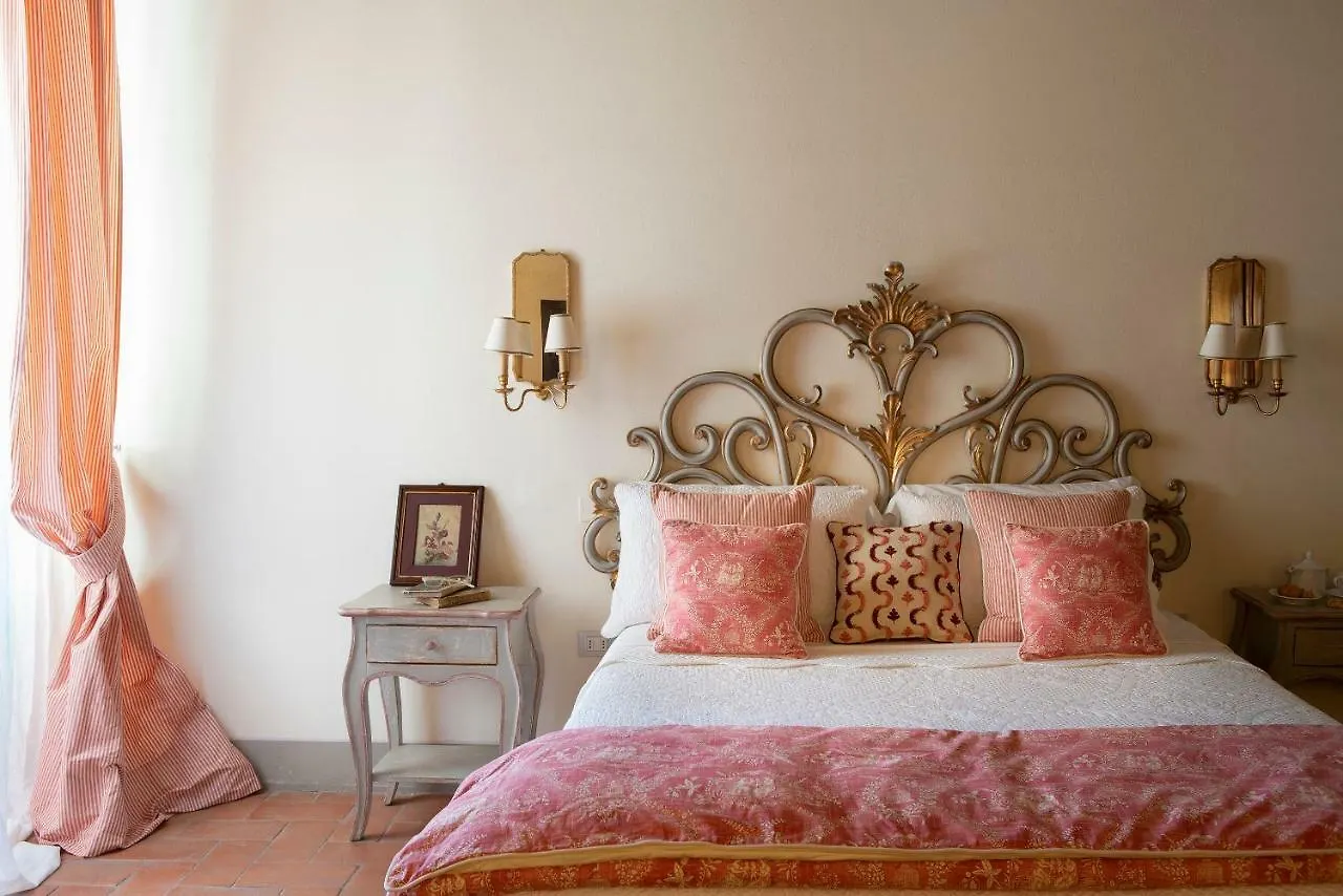 Oda ve Kahvaltı Palazzo Malaspina B&B San Donato in Poggio